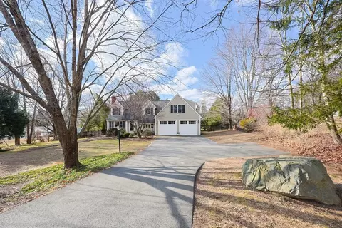 477 Norfolk St, Holliston, MA 01746
