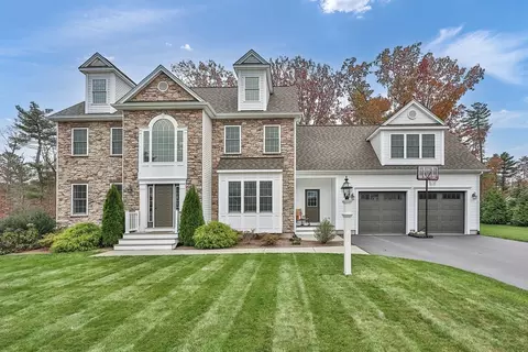 6 Laurinda Ln, Franklin, MA 02038