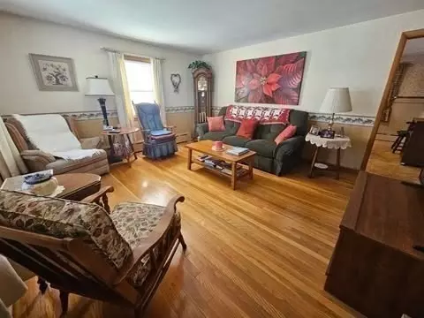 16 Everton Ave, Worcester, MA 01604 photo 5