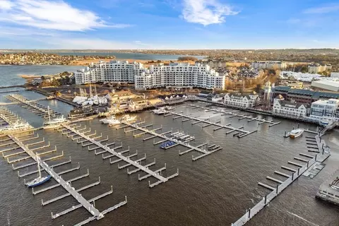 2001 Marina Dr #308, Quincy, MA 02171