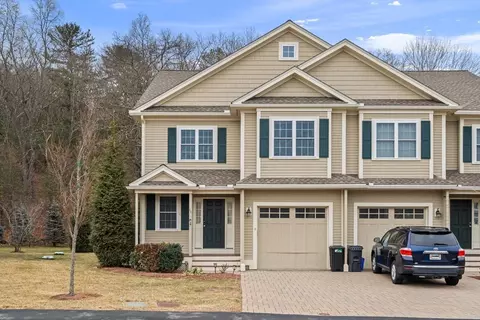 11 Grey Oaks Cir #11, Lexington, MA 02421