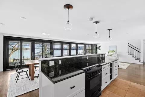 180 Downer Ave, Hingham, MA 02043 photo 9