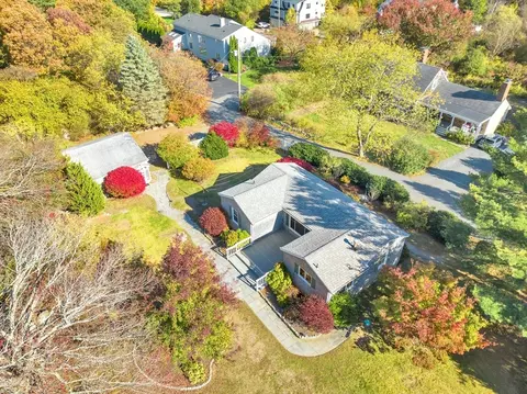 View/Area - 1 1a Mayflower Ln, Gloucester, MA 01930 photo 4 of 5