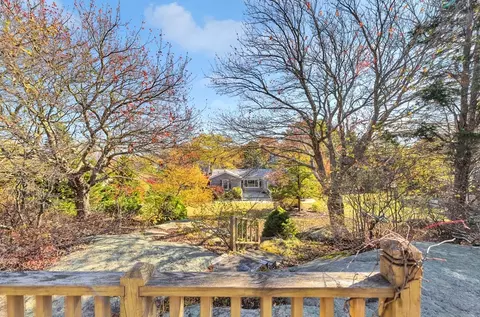 Exterior - 1 1a Mayflower Ln, Gloucester, MA 01930 photo 7 of 7