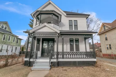 Exterior - 77 Clarendon St, Springfield, MA 01109 photo 2 of 5