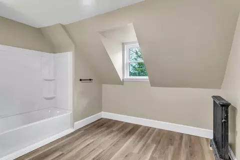 Bath - 77 Clarendon St, Springfield, MA 01109 photo 3 of 5