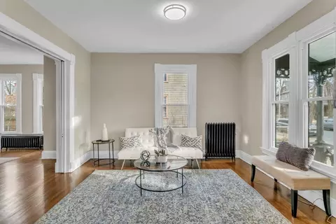 Living - 77 Clarendon St, Springfield, MA 01109 photo 2 of 3
