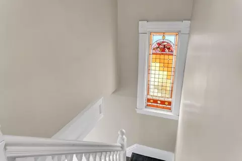 Entry Way - 77 Clarendon St, Springfield, MA 01109 photo 6 of 8