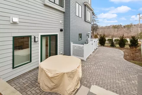 43 Cliff Rd # B, Gloucester, MA 01930 photo 32