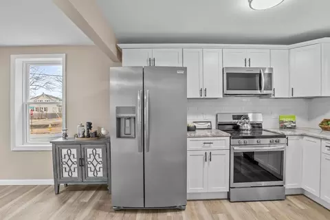 Kitchen - 1577 Bay St, Springfield, MA 01109 photo 2 of 3