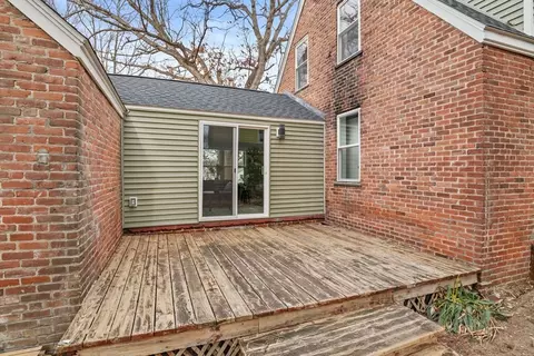 Exterior - 1577 Bay St, Springfield, MA 01109 photo 2 of 3