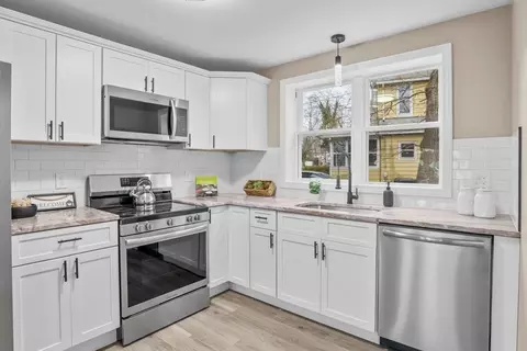 Kitchen - 1577 Bay St, Springfield, MA 01109 photo 1 of 3
