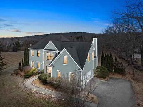 36 Forestdale Rd, Paxton, MA 01612