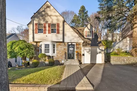 69 Myopia Rd, Quincy, MA 02169