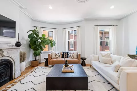 2 Lawnwood Pl #2, Boston, MA 02129