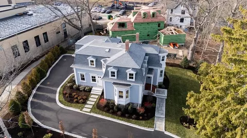 113 Grove St, Newton, MA 02466