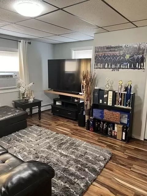 189 5th St, Fall River, MA 02721 photo 4