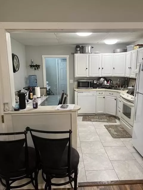 189 5th St, Fall River, MA 02721 photo 8