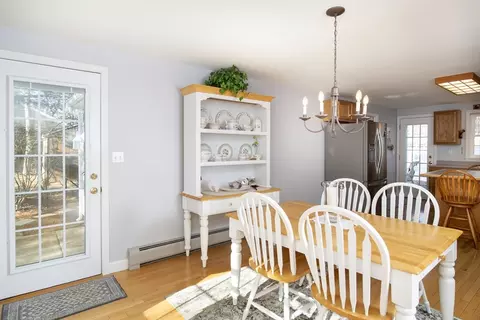 31 Mashpee Neck Rd, Mashpee, MA 02649 photo 6