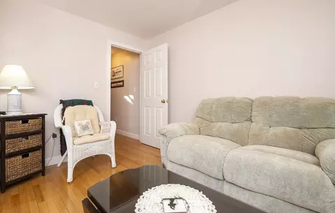 31 Mashpee Neck Rd, Mashpee, MA 02649 photo 13
