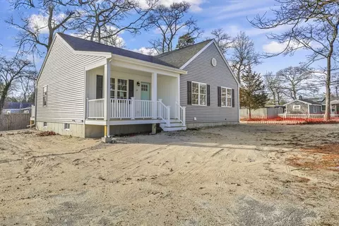 13 Agawam Dr, Wareham, MA 02538 photo 3