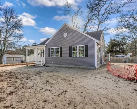 13 Agawam Dr, Wareham, MA 02538 photo 8