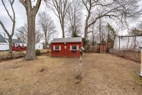 35 Sargon St, Springfield, MA 01104 photo 18