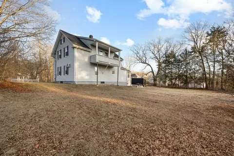 Exterior - 18 Eastern Ave, Webster, MA 01570 photo 1 of 3