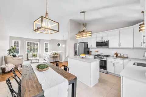Kitchen - 45 Pocantico Ave, Springfield, MA 01109 photo 5 of 5