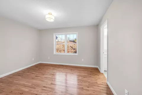 Bedroom - 45 Pocantico Ave, Springfield, MA 01109 photo 5 of 7