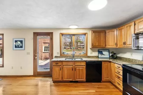 Kitchen - 147 Cherry St, Gloucester, MA 01930 photo 5 of 5
