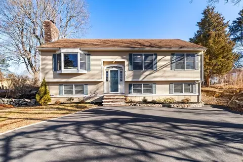 147 Cherry St, Gloucester, MA 01930