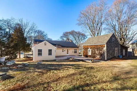 Exterior - 147 Cherry St, Gloucester, MA 01930 photo 4 of 7