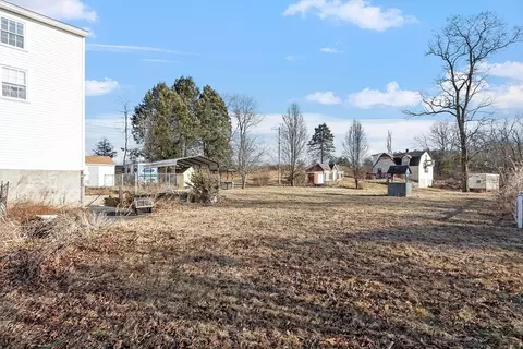 39 Mill Rd, Dudley, MA 01571 photo 5