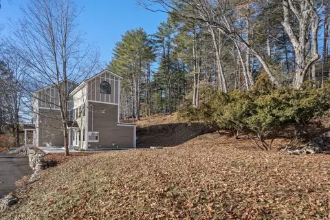 83 Glen St, Rowley, MA 01969 photo 27
