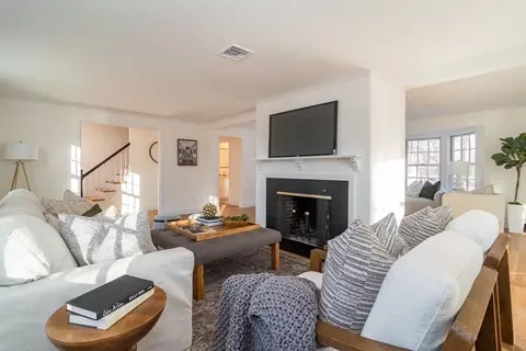 81 Glen St, Dover, MA 02030 photo 5