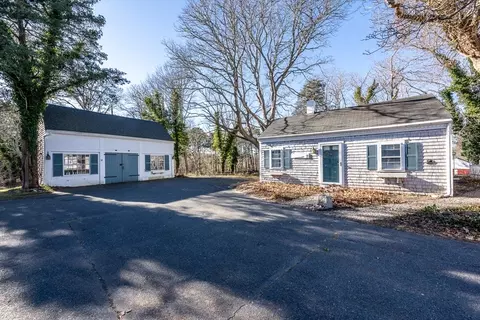 Exterior - 3655 Main St, Barnstable, MA 02630 photo 3 of 4