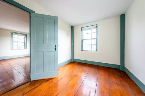 Bedroom - 3655 Main St, Barnstable, MA 02630 photo 4 of 4