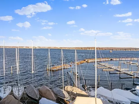 700 Shore Dr #4-413, Fall River, MA 02721 photo 7