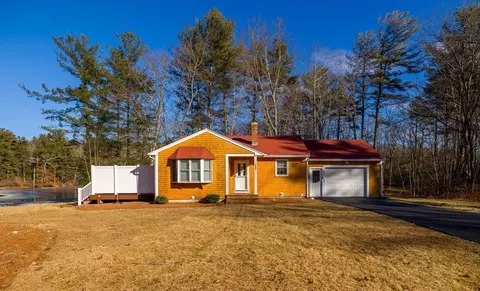 100 River St, Rochdale, MA 01542