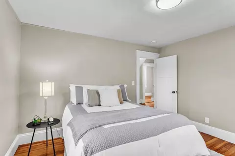 Bedroom - 124 Bristol St, Springfield, MA 01109 photo 1 of 10