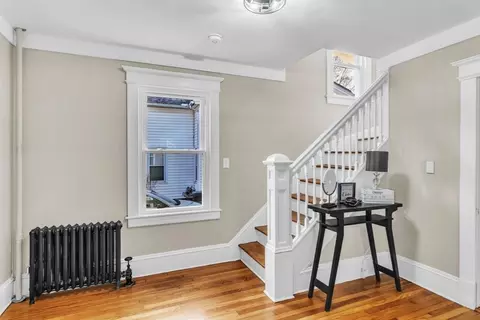 Entry Way - 124 Bristol St, Springfield, MA 01109 photo 3 of 3