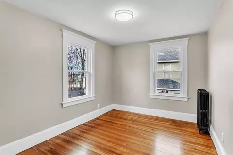Bedroom - 124 Bristol St, Springfield, MA 01109 photo 6 of 10