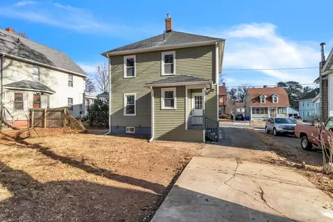 Exterior - 124 Bristol St, Springfield, MA 01109 photo 5 of 5
