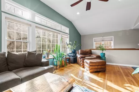 Living - 10 Breton Rd, Upton, MA 01568 photo 2 of 3