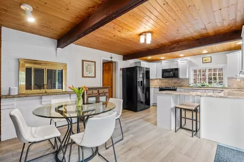 Dining - 10 Breton Rd, Upton, MA 01568 photo 2 of 3