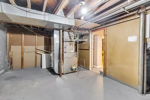 141 Parkerview St, Springfield, MA 01129 photo 38