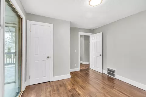 141 Parkerview St, Springfield, MA 01129 photo 24