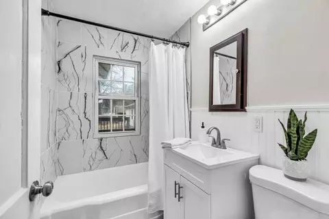 141 Parkerview St, Springfield, MA 01129 photo 18