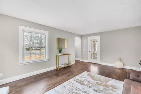 141 Parkerview St, Springfield, MA 01129 photo 15